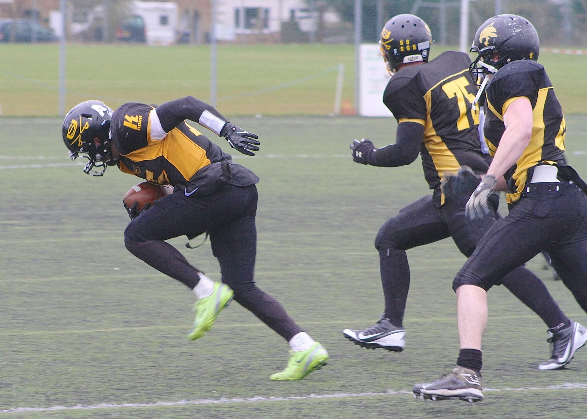 David Saul scoops up the loose ball to launch himself on a 40 yards run in to the endzone for Sheffield Sabres' only touchdown of the game.